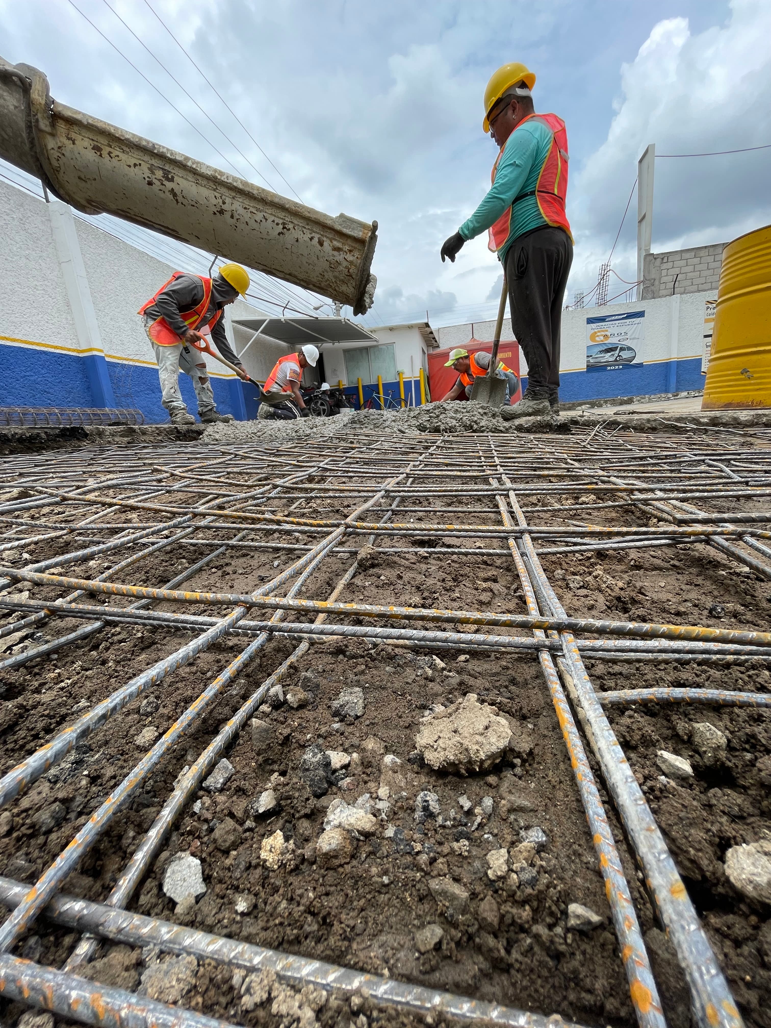 Obra civil con estructura de concreto